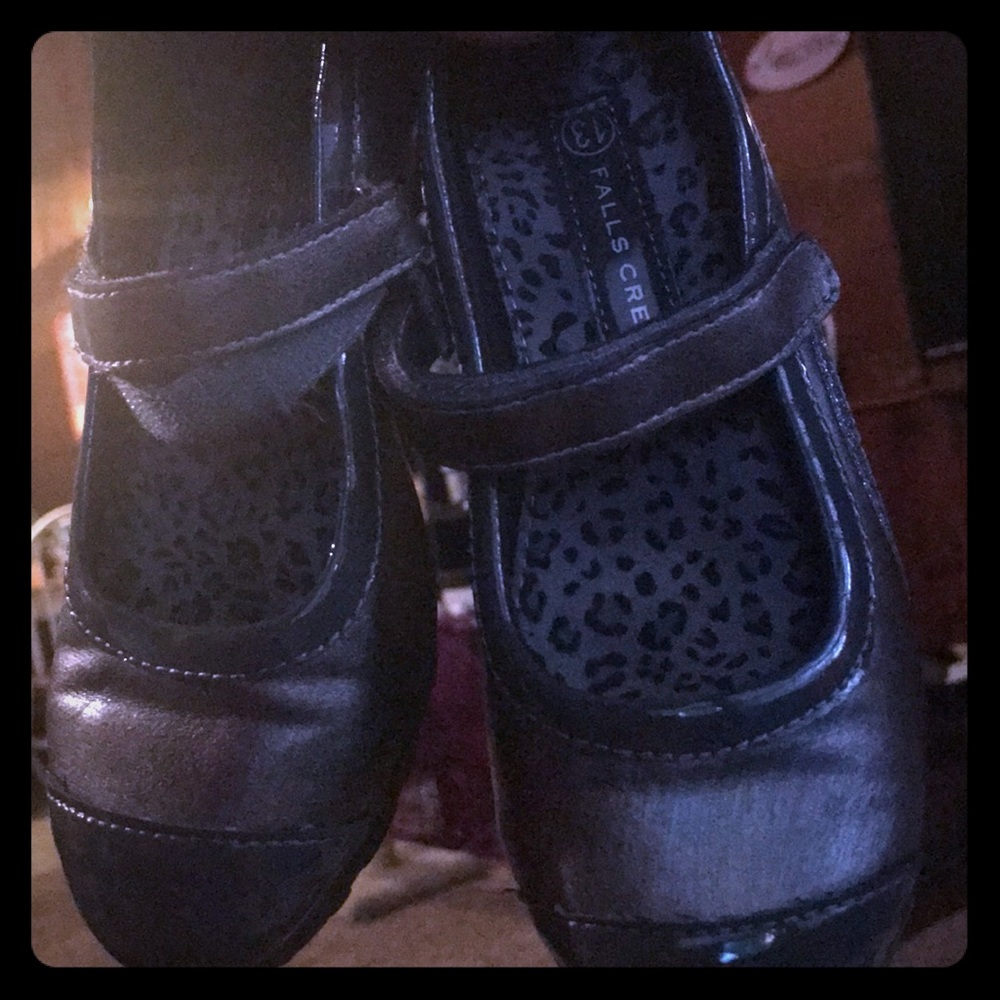 Size 13 Charcoal colored dress flats